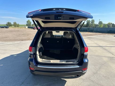 Used 2017 Jeep Grand Cherokee Limited AWD/4WD image 22