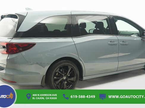 Used 2023 Honda Odyssey Sport image 6