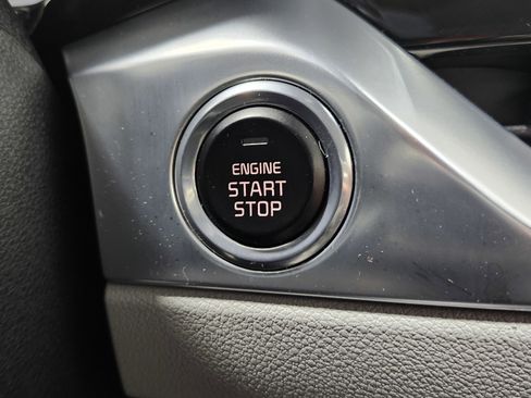 Used 2020 Kia Niro Touring image 8