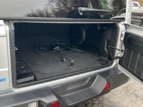 Used 2023 Jeep Wrangler Unlimited Sahara image 16