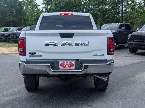 New 2026 RAM 2500 Big Horn AWD/4WD image 6