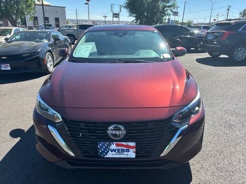 Used 2025 Nissan Sentra SV w/ All-Weather Package FWD image 2