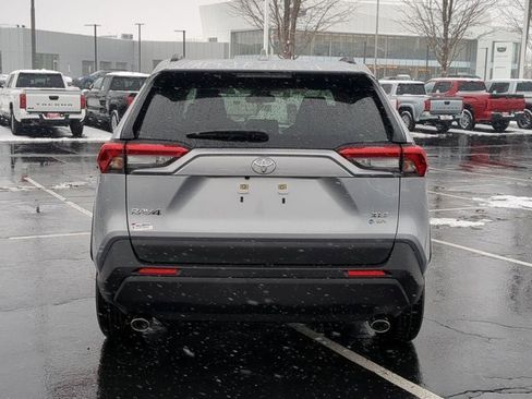 Used 2025 Toyota RAV4 XLE image 6