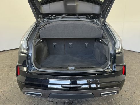 Used 2024 Cadillac XT4 Sport AWD/4WD image 7