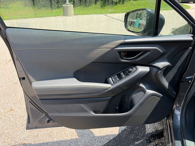Used 2025 Subaru Crosstrek 2.5i Sport AWD/4WD image 11