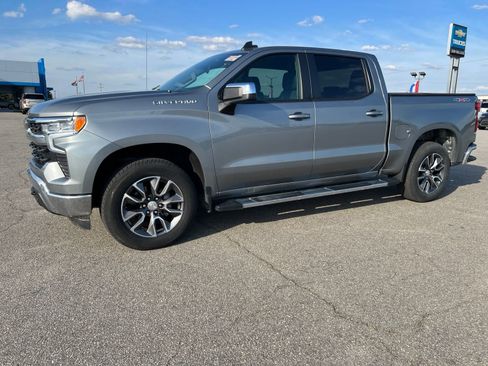 Used 2023 Chevrolet Silverado 1500 LT AWD/4WD image 1