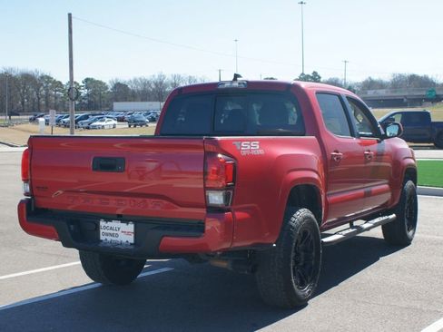 Used 2021 Toyota Tacoma SR w/ SR Convenience Package image 16