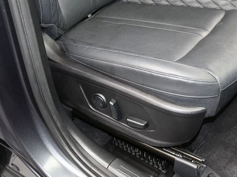 Used 2023 Kia Sorento SX image 61