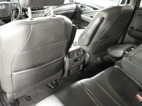 Used 2017 Honda Pilot Touring image 15