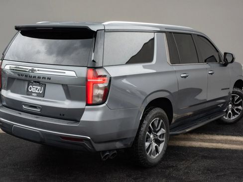 Used 2021 Chevrolet Suburban LT image 30
