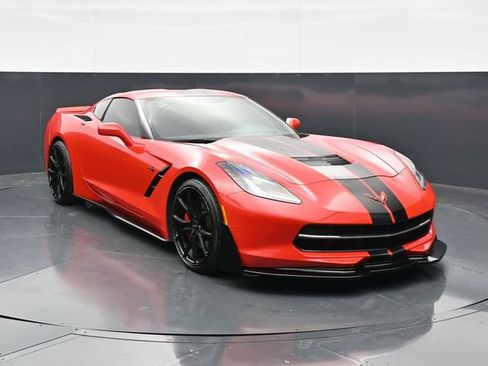 Used 2015 Chevrolet Corvette Stingray Coupe w/ 2LT Preferred Equipment Group RWD image 4