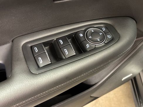 Used 2022 Cadillac XT6 Premium Luxury AWD/4WD image 25