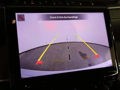 Used 2025 Jeep Grand Cherokee Limited image 46