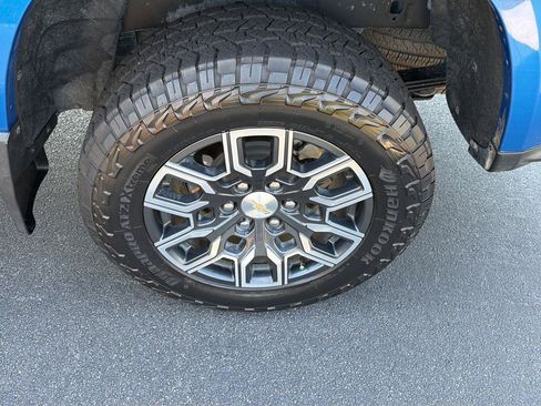 Used 2023 Chevrolet Colorado LT w/ LT Convenience Package III RWD image 38