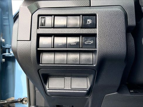 Certified 2025 Toyota 4Runner Limited AWD/4WD image 33