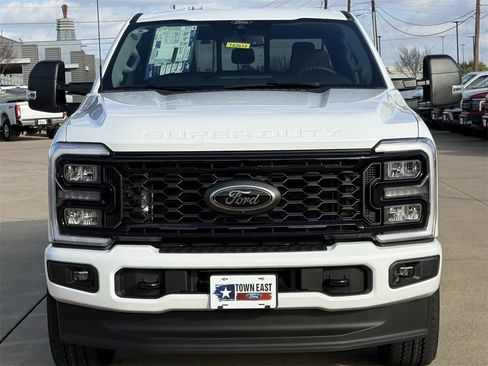 New 2026 Ford F250 XLT w/ XLT Premium Package image 34