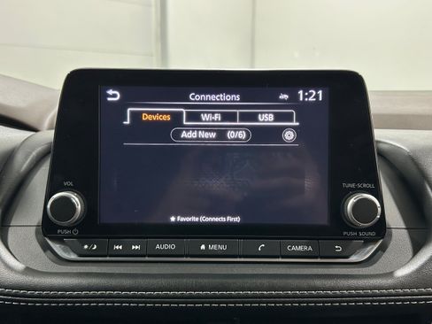Used 2023 Nissan Rogue SV FWD image 6