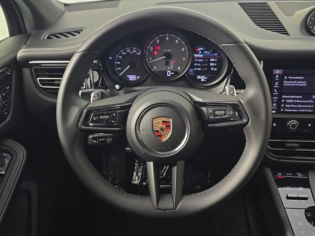 Certified 2023 Porsche Macan S AWD/4WD image 31