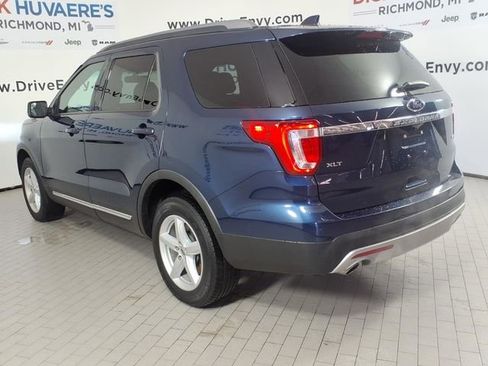 Used 2016 Ford Explorer XLT w/ Equipment Group 201A image 6