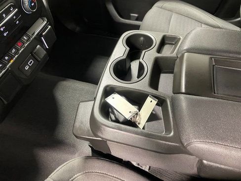 Used 2023 Chevrolet Silverado 1500 Custom image 17