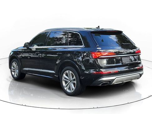 Used 2025 Audi Q7 2.0T Premium w/ Convenience Package AWD/4WD image 4