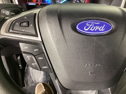 Used 2020 Ford Fusion SE image 24