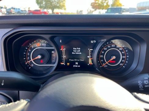 Certified 2025 Jeep Wrangler Sport S image 13