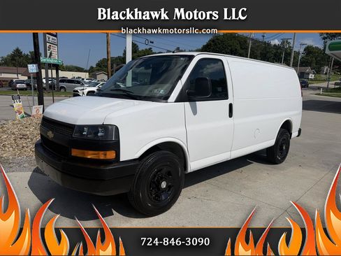 Used 2019 Chevrolet Express 2500 RWD image 1
