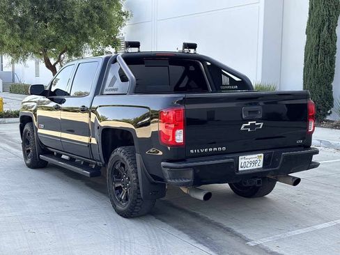 Used 2018 Chevrolet Silverado 1500 LTZ Z71 w/ Midnight Edition AWD/4WD image 5