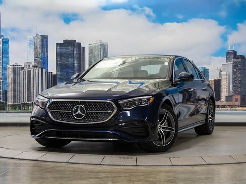 New 2026 Mercedes-Benz E 450 4MATIC Sedan image 2