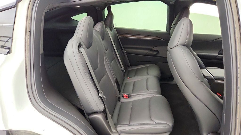 Used 2023 Tesla Model X AWD/4WD image 27