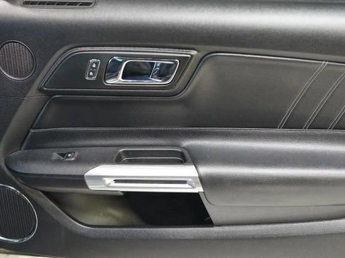 Used 2015 Ford Mustang GT Premium RWD image 35