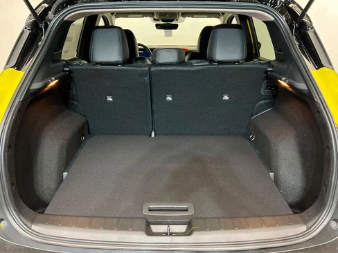 New 2026 Nissan Kicks SR w/ Interior Electronics Package FWD image 22