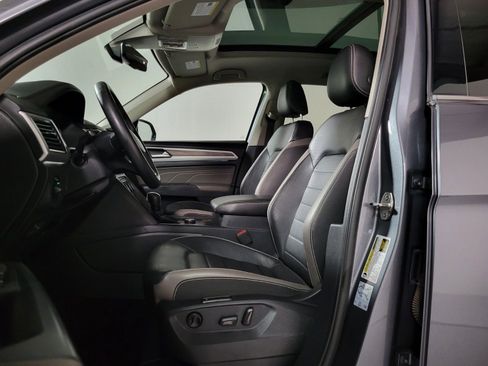 Used 2021 Volkswagen Atlas SEL Premium image 13