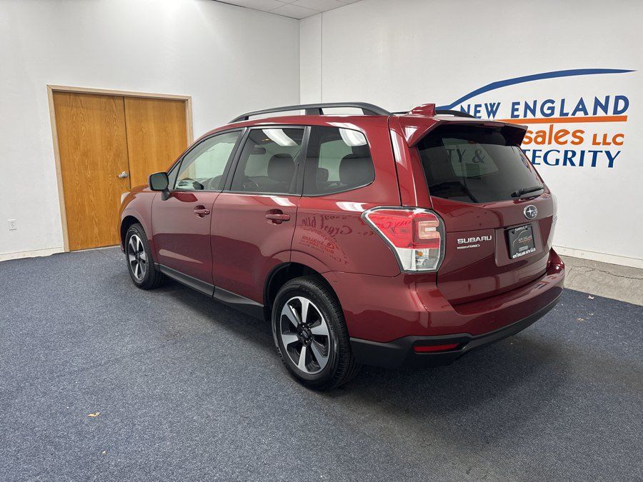 Used 2017 Subaru Forester 2.5i Premium w/ All-Weather Package AWD/4WD image 2