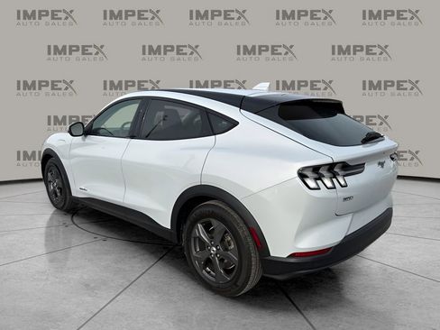 Used 2022 Ford Mustang Mach-E Select image 3