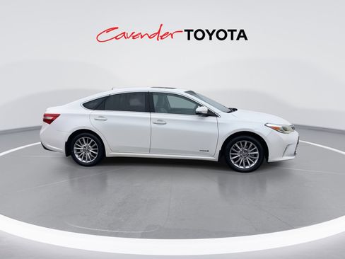 Certified 2017 Toyota Avalon Limited image 9