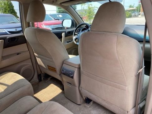 Used 2010 Toyota Highlander 4WD image 23