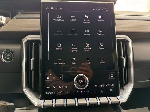 New 2026 GMC Acadia Denali w/ Super Cruise Package image 31