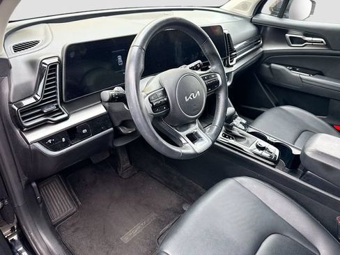Used 2024 Kia Sportage EX FWD image 13
