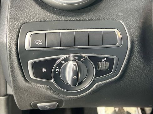 Used 2019 Mercedes-Benz C 300 Cabriolet image 10