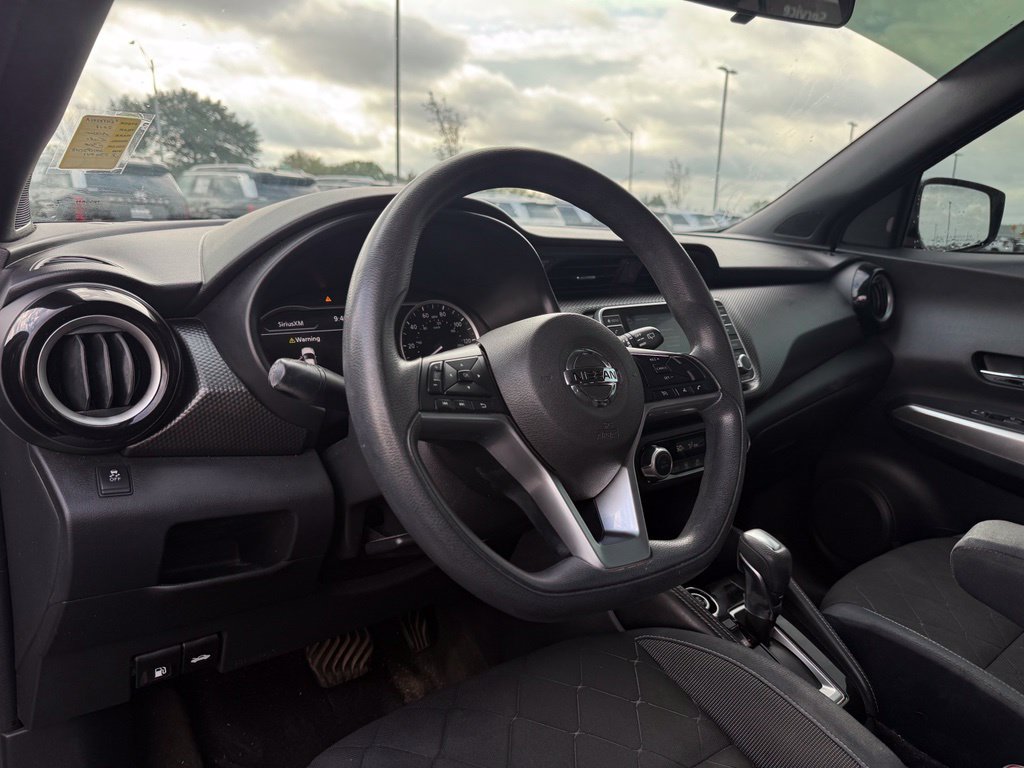 Used 2018 Nissan Kicks SV FWD image 10
