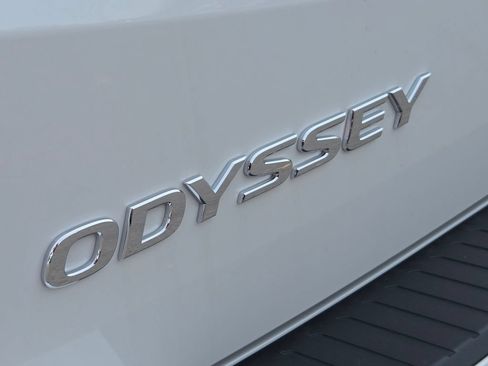 New 2026 Honda Odyssey Touring image 21