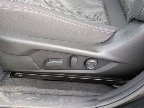 Used 2024 Subaru Crosstrek 2.0i Premium image 6