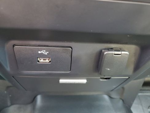 Used 2018 Ford F150 XL w/ Equipment Group 101A Mid RWD image 23