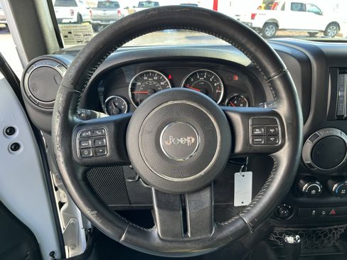 Used 2015 Jeep Wrangler Unlimited Sport w/ Quick Order Package 24S image 19