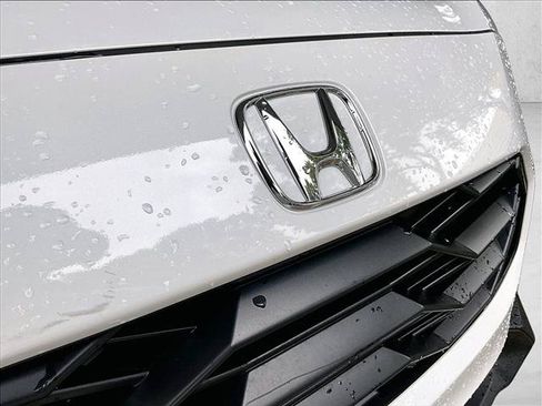 Used 2023 Honda HR-V Sport image 29