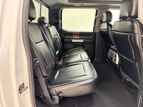Used 2019 Ford F150 Lariat RWD image 29