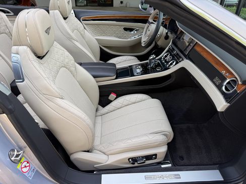 Used 2020 Bentley Continental GT V8 AWD/4WD image 24