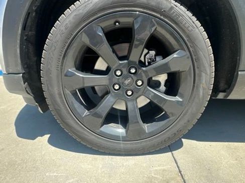 Used 2023 Ford Explorer ST-Line w/ Class IV Trailer Tow Package AWD/4WD image 12
